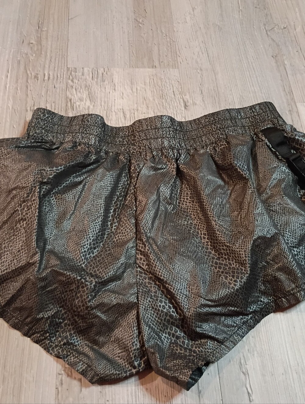 Free People - Picture 3 of 6